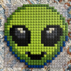 Baubares Alien-Mosaik